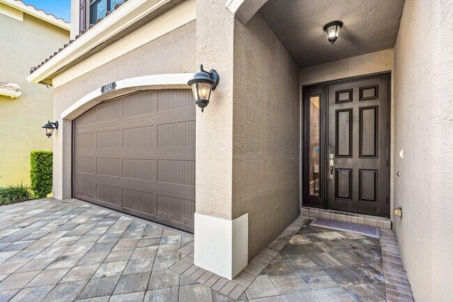 Building Photo - 14543 White Jade Terrace