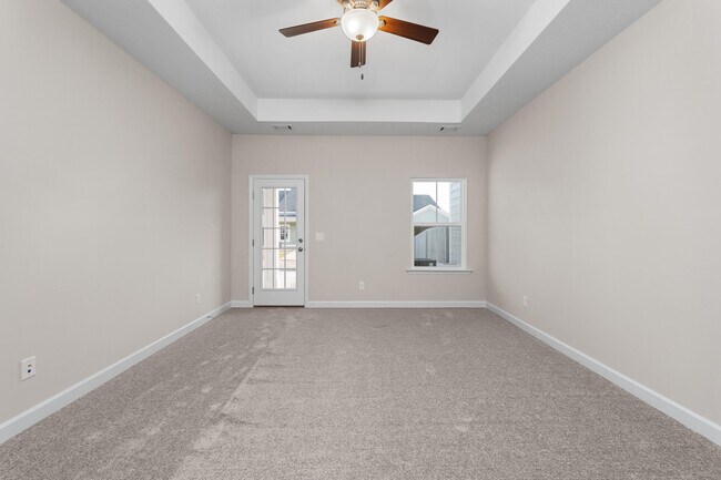 Building Photo - 827 Montclair Pt