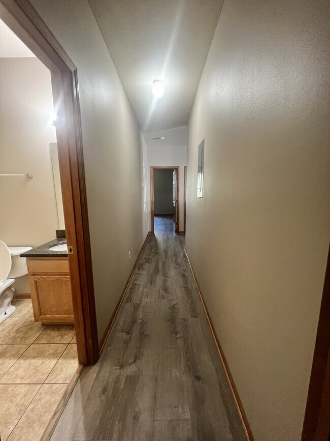 Building Photo - 10180-10183 Clearwing Ln