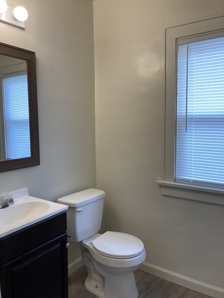 Building Photo - 817 W Nebraska Ave