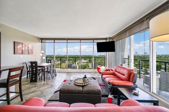 Building Photo - 1720 Harrison St