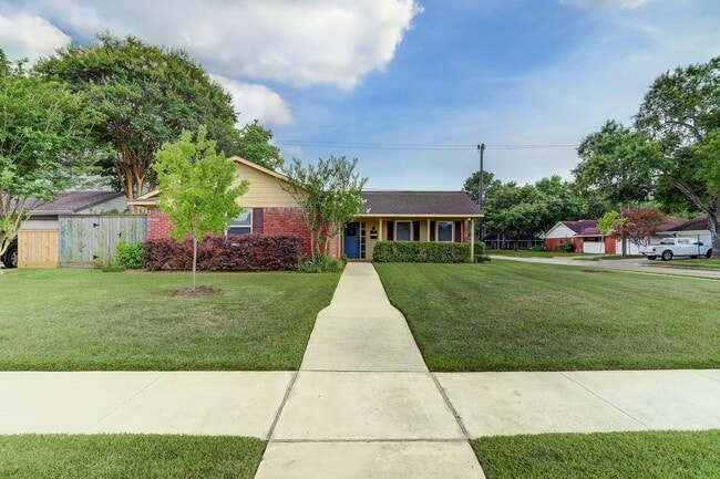 Primary Photo - 2330 Willowby Dr