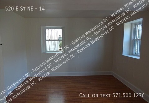 Building Photo - Light & Bright 1Bd Condo with Spacious Pri...