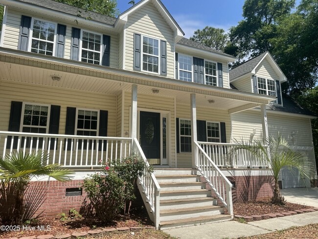 Building Photo - 151 Bayshore Dr