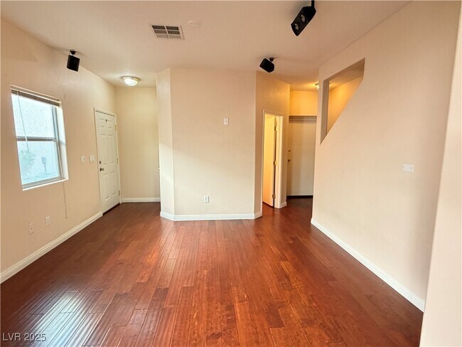 Building Photo - 9325 Indian Corn Ct