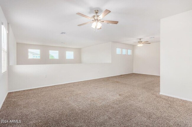 Building Photo - Charming 4 bedroom home in Buckeye!!