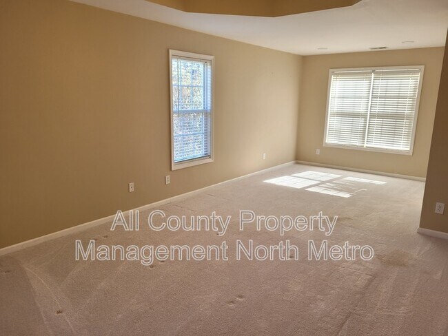 Building Photo - 506 Towne Ridge Way