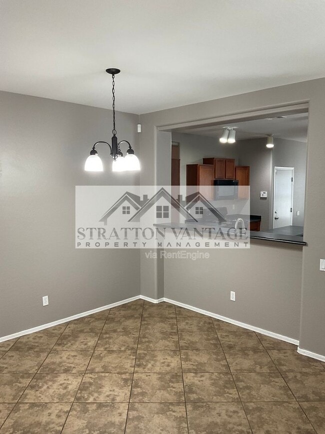 Building Photo - 5437 W Maldonado Rd