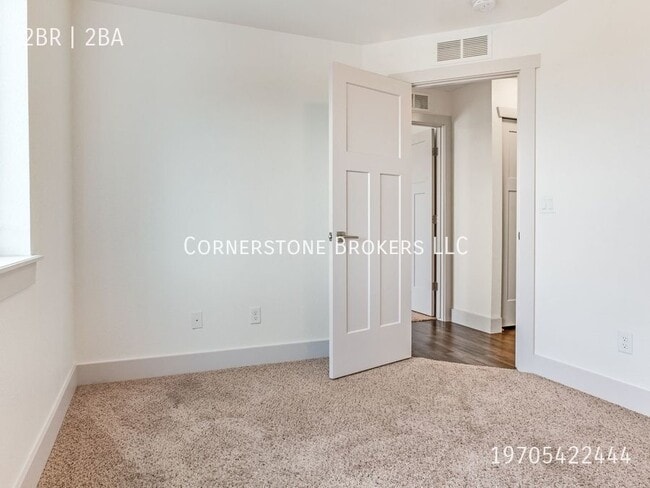 Building Photo - 106 Parkview Ct