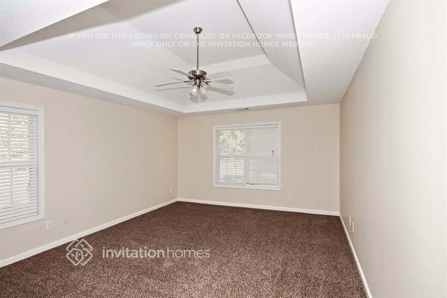 Building Photo - 3061 Ridgeview Dr