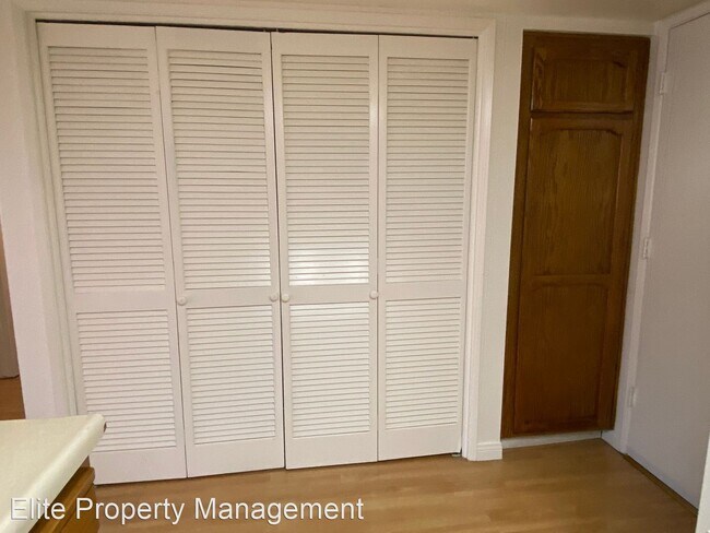 Building Photo - 3 br, 2.5 bath House - 247 E Upjohn Ave