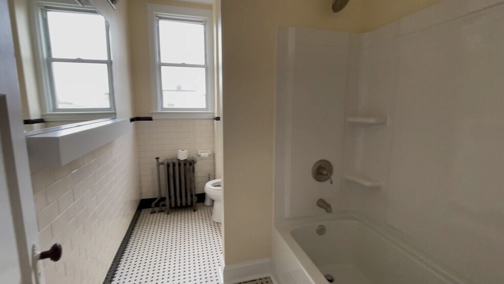 2nd FL bath - 401 Elrino St