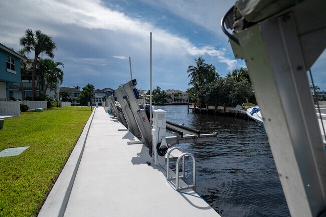 Building Photo - 1088 Jeffery St