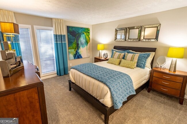 Building Photo - 2845 Holcomb Bridge Rd