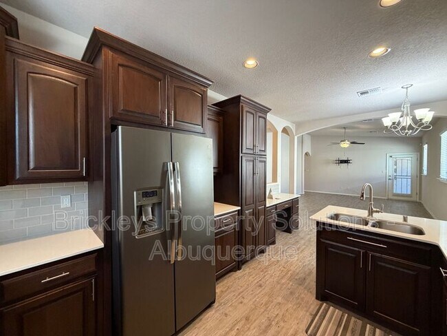 Building Photo - 5815 Mafraq Ave NW