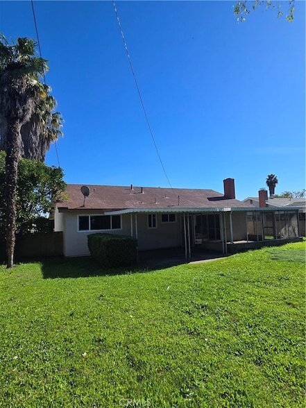 Building Photo - 6787 Emerson Dr