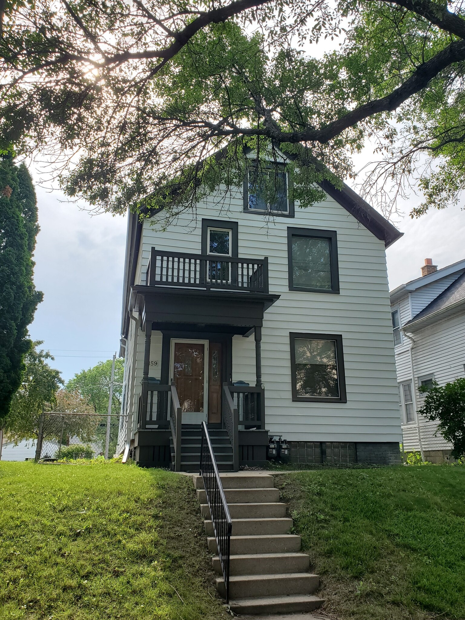 Building Photo - 2159 S Mound St