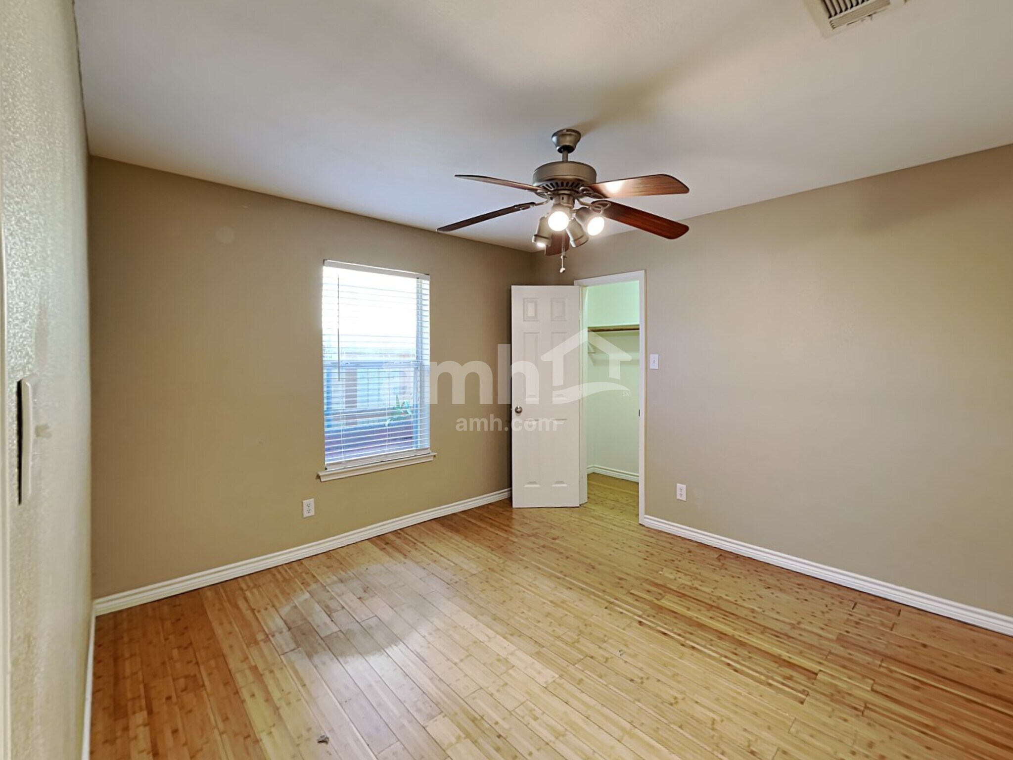 Building Photo - 9300 Lisa Ct