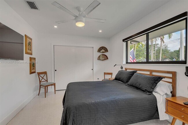 Building Photo - 6760 SW 144th St