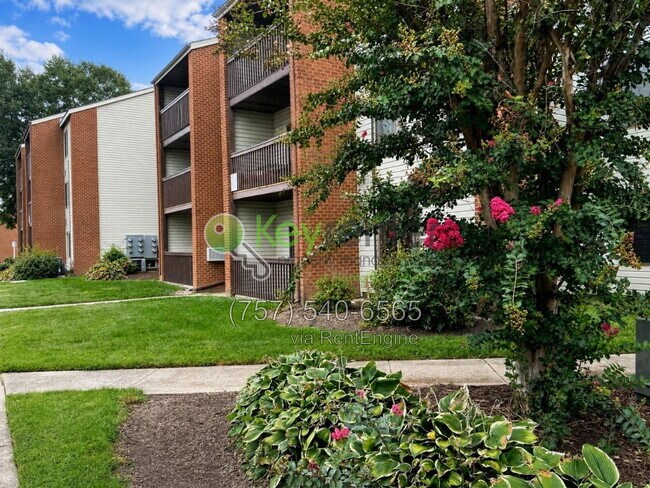 Building Photo - 39 Haverford Ct