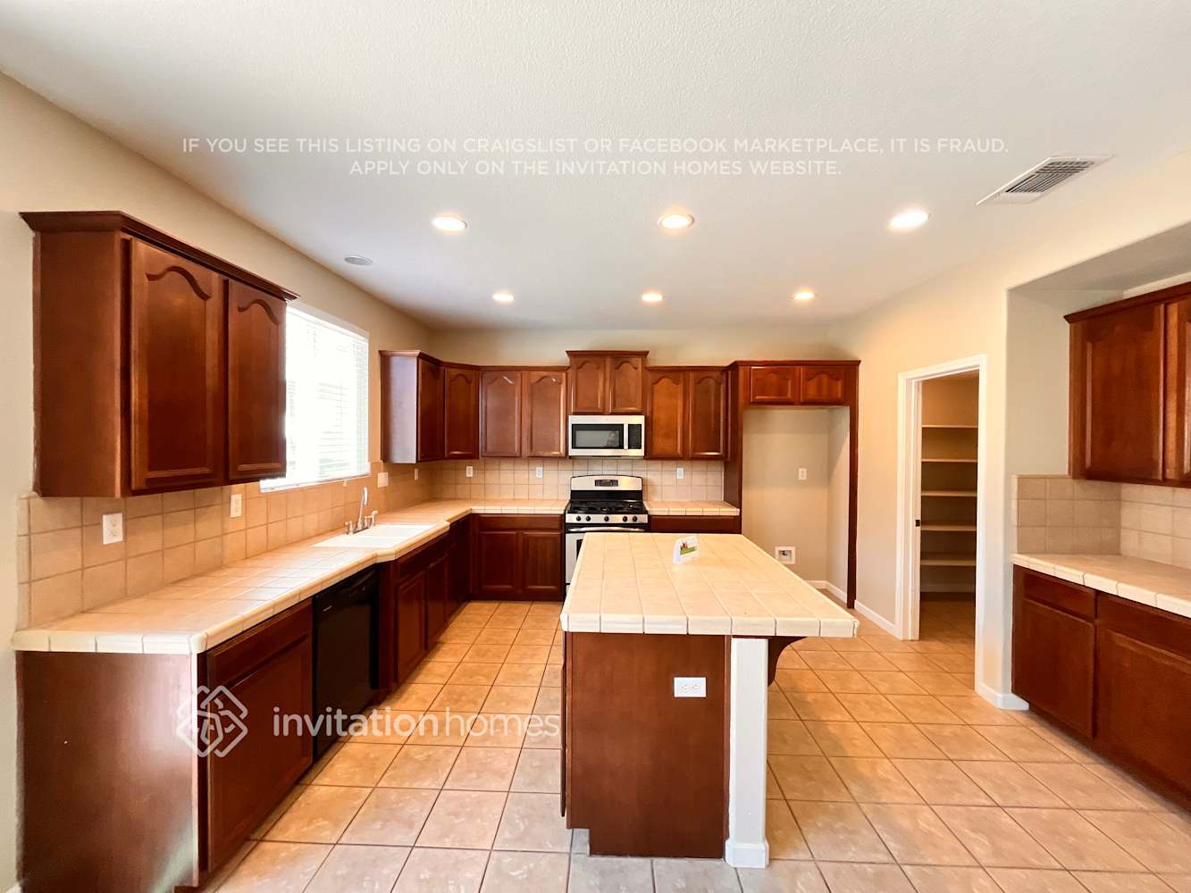 Building Photo - 1097 Ashford Ln