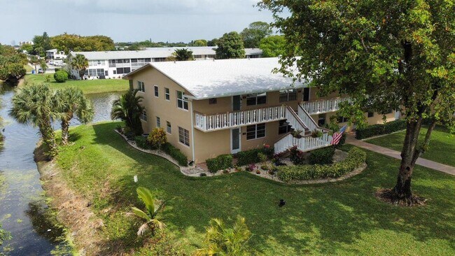 Building Photo - 260 Dorchester K