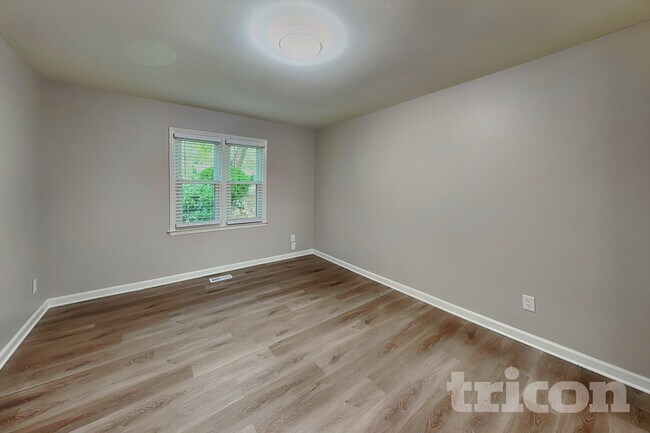 Building Photo - 2309 Pastille Ln