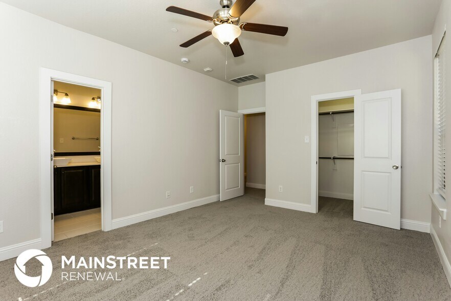 Building Photo - 1007 Brook Forest Ln