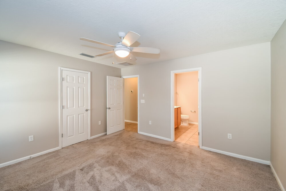 Building Photo - 9591 Palm Reserve Dr