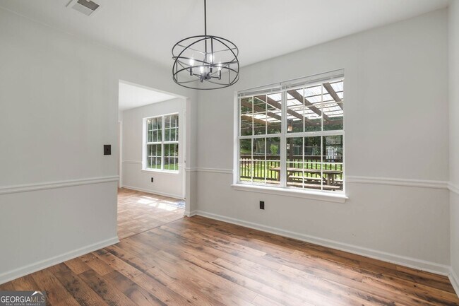 Building Photo - 2055 Amberly Glen Way