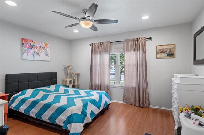 Building Photo - 3937 Eagles Nest St