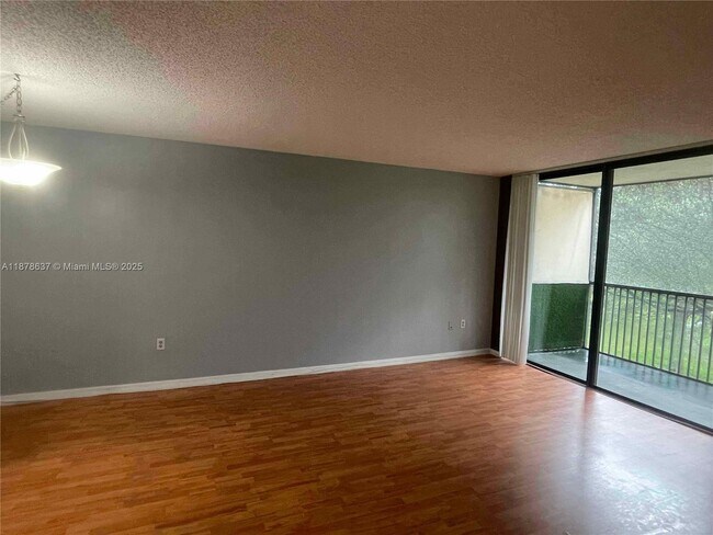 Building Photo - 5550 NW 44th St