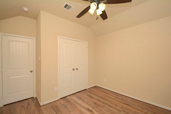 Building Photo - 7418 Durango Creek Dr