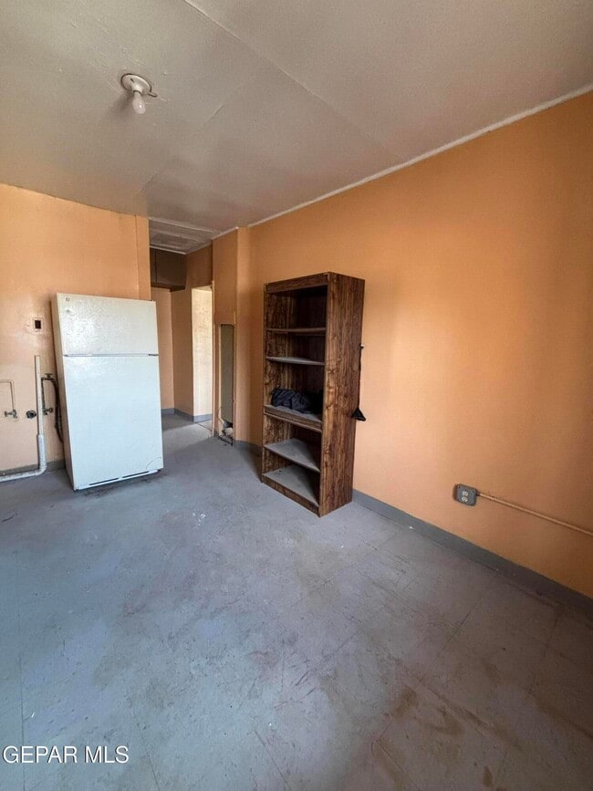 Building Photo - 4000 1/2 Sacramento Ave