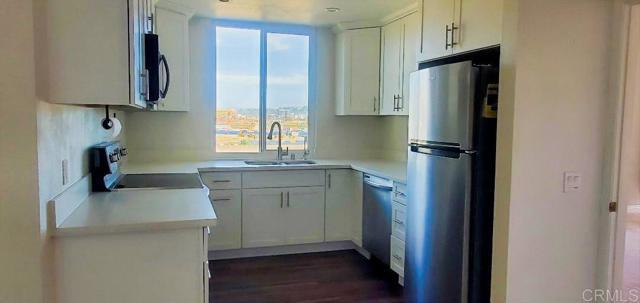 Building Photo - 5845 Friars Rd