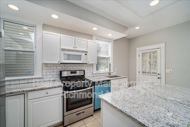 Building Photo - 1313 N 35th St