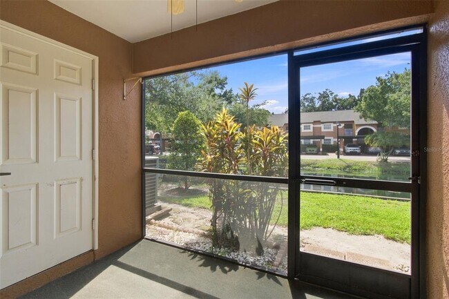 Building Photo - 14635 Par Club Cir