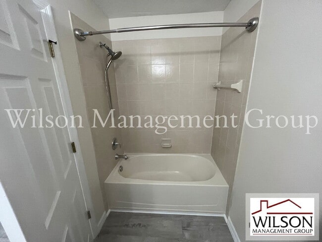 Building Photo - 4935 Luge Ln