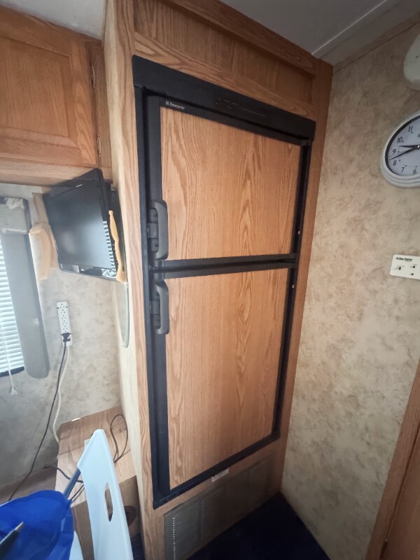 Building Photo - 30 Village Ct