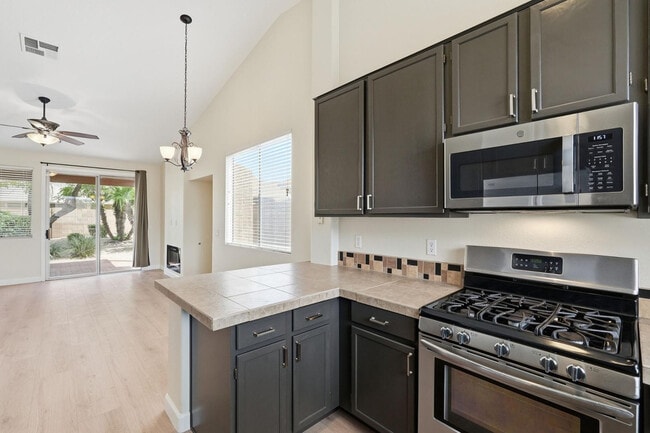 Building Photo - 6844 W Harrison St