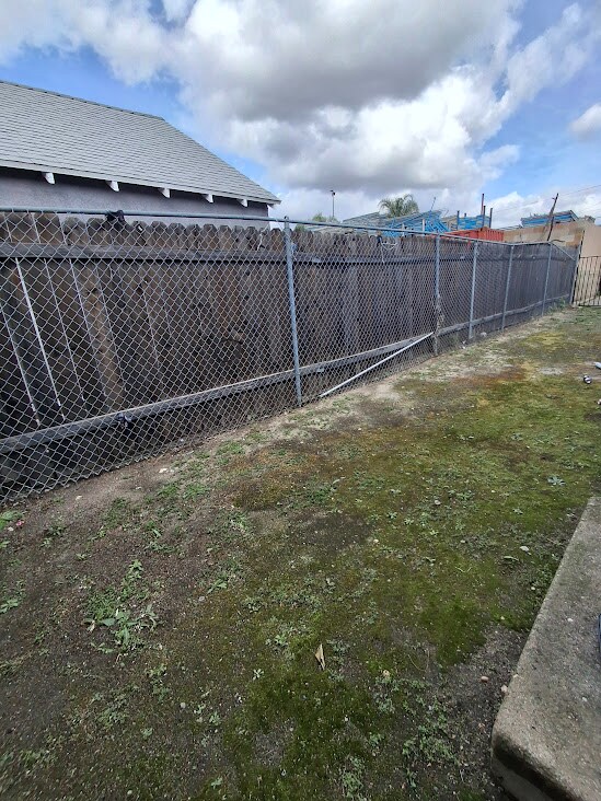 Building Photo - 13453 1/4 Filmore St