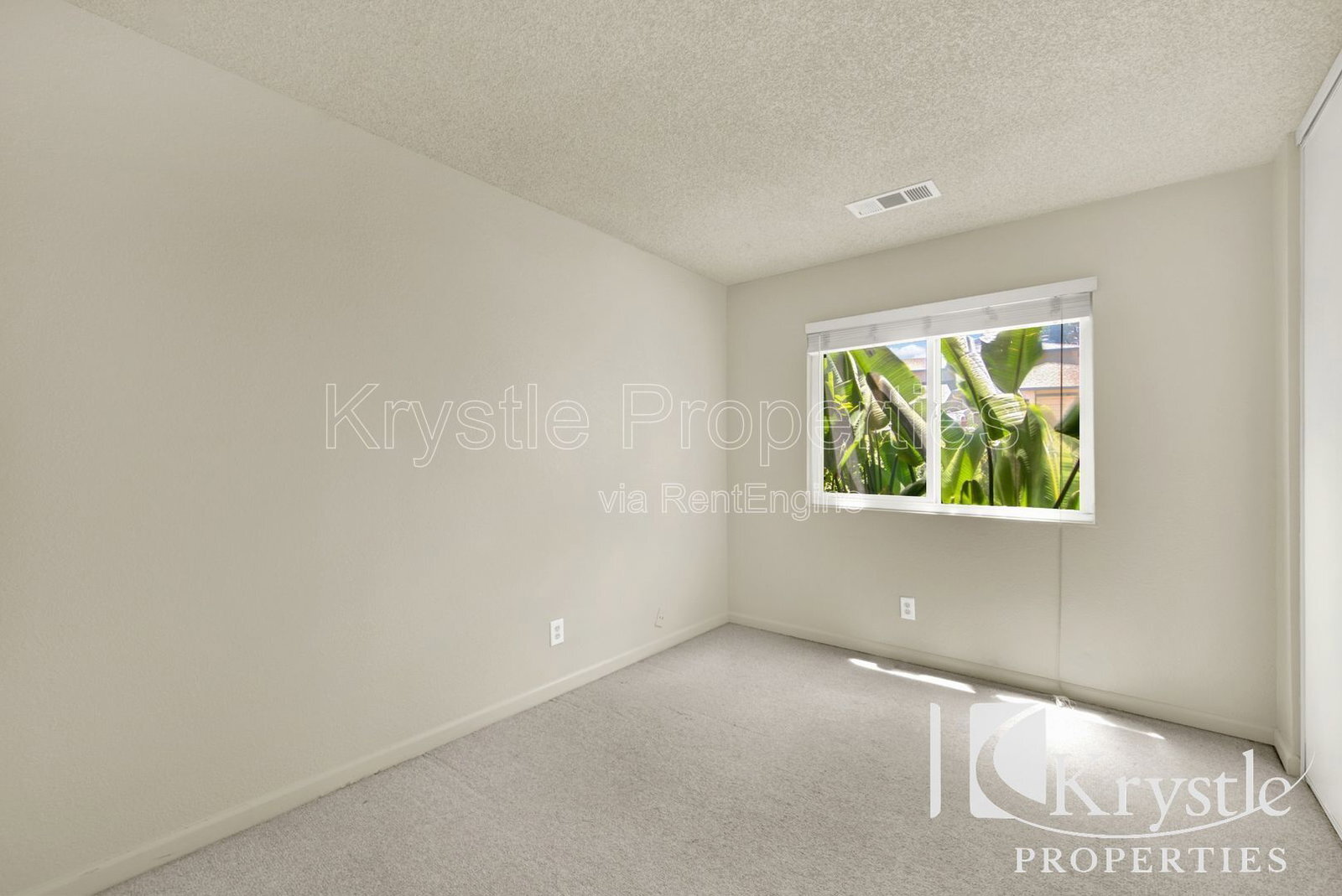 Building Photo - 115 Daffodil Cir