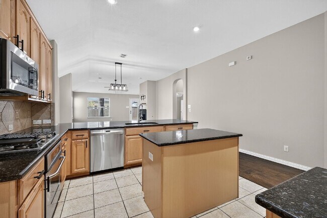 Building Photo - 4353 Mountain Crest Dr