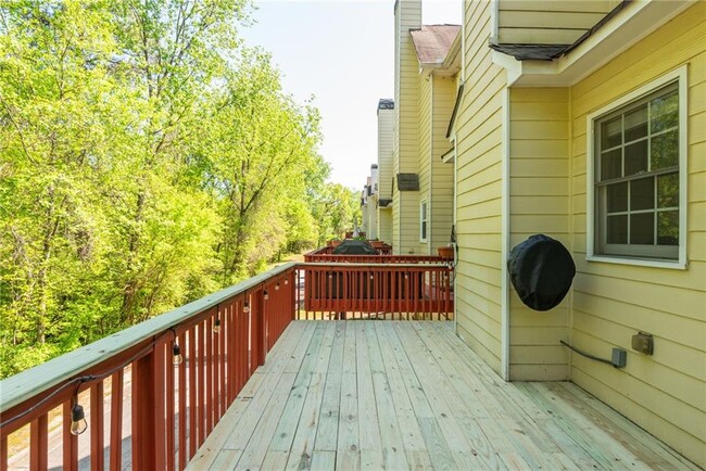Building Photo - 4735 Longcourt Dr