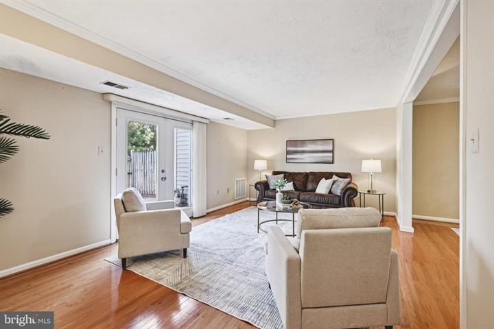 Building Photo - 5555 First Statesman Ln