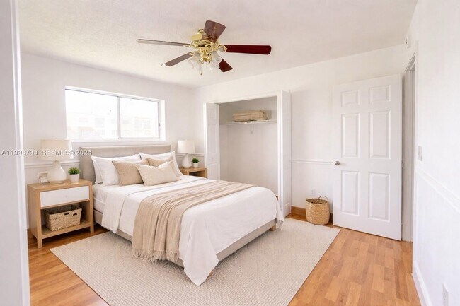 Building Photo - 1283 W 51st Pl