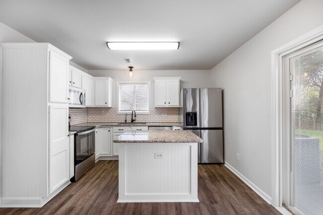 Building Photo - 10609 Spring Rain Ct