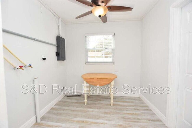 Building Photo - 4208 Ridge Rd