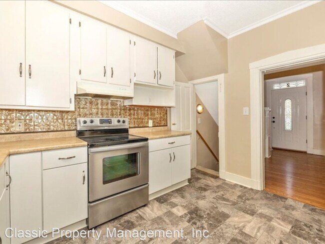 Building Photo - 4 br, 2 bath House - 2 Westside Avenue North
