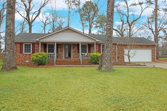 Primary Photo - 303 Dobbs Dr SE
